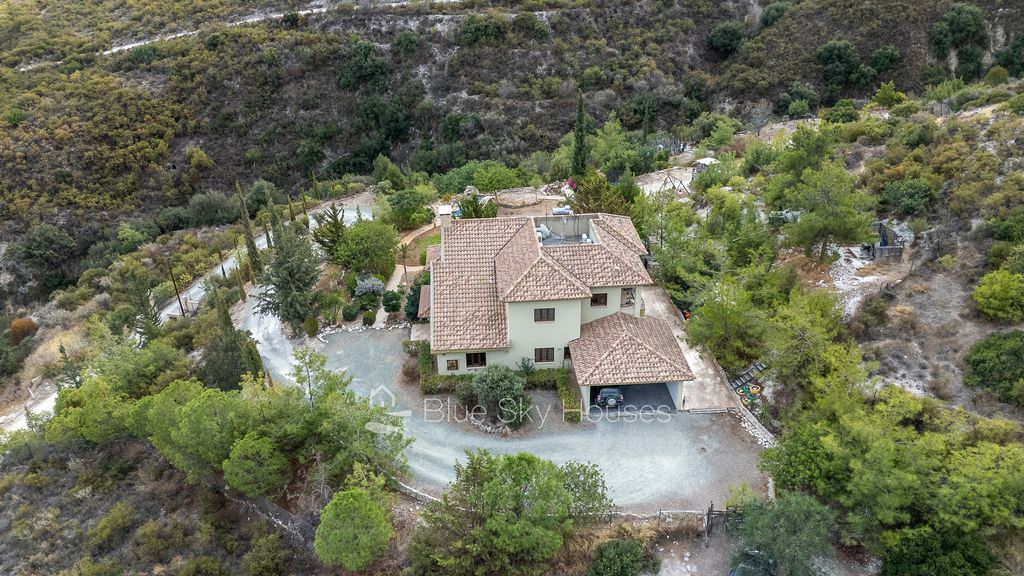 Property photo 1 of 36