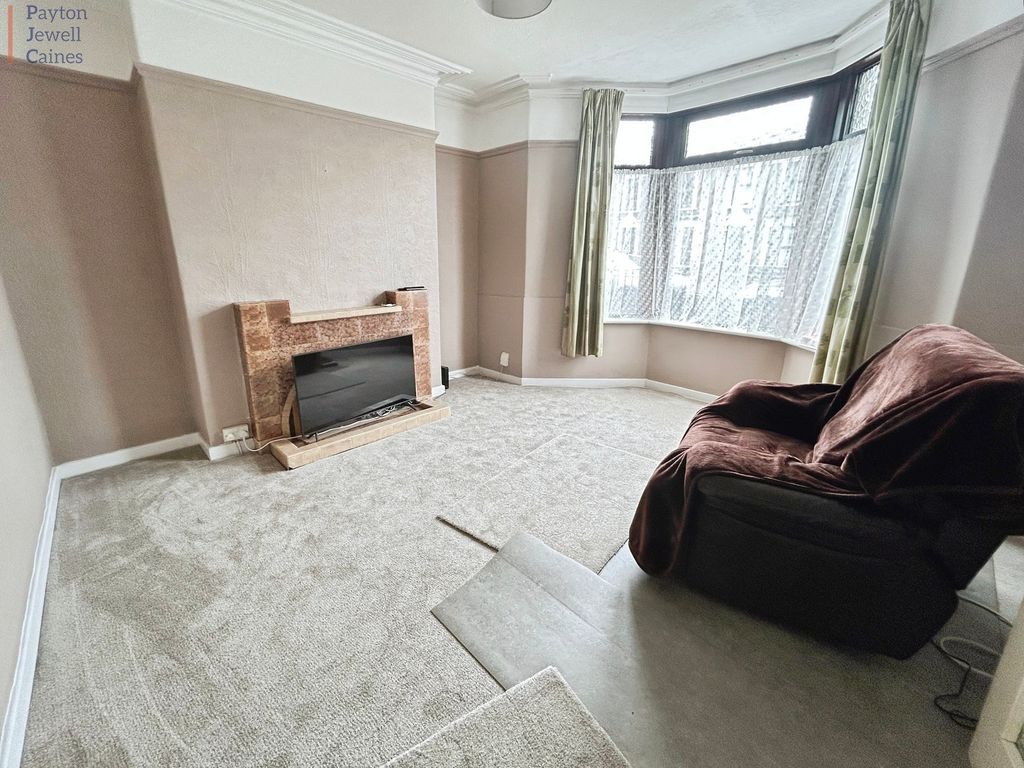 Property photo 2 of 11 Not Specified