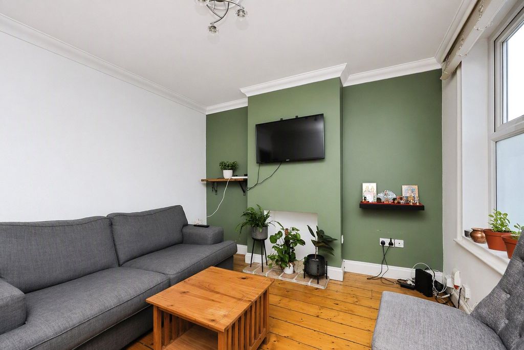 Property photo 1 of 14 Picture No. 30