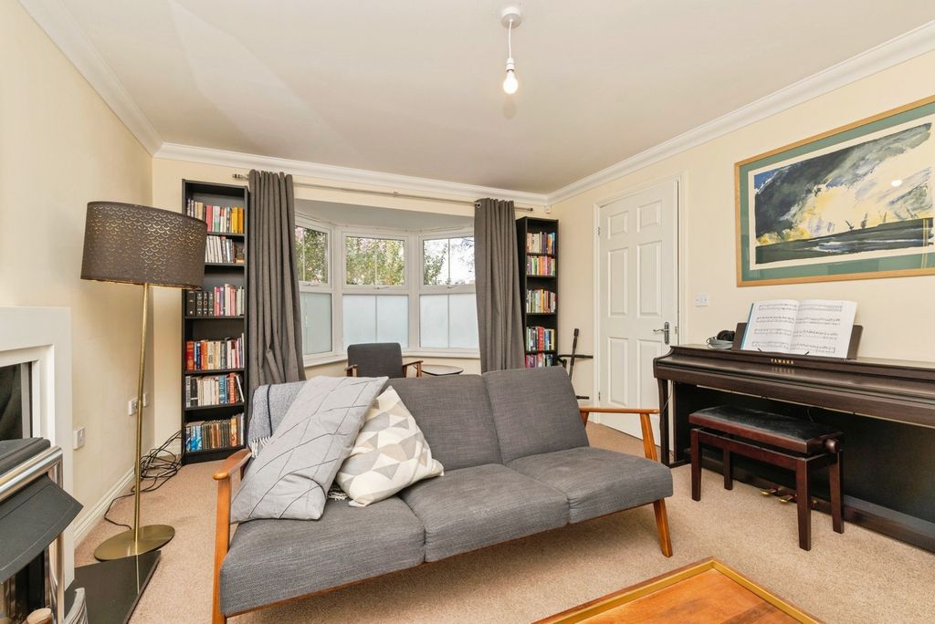 Property photo 2 of 21 Pbox-Img.Jpg