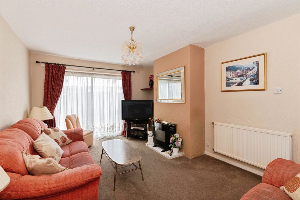 Property photo 2 of 15 Pbox-Img.Jpg