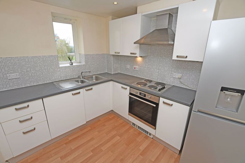 Property photo 3 of 13 Photo 8