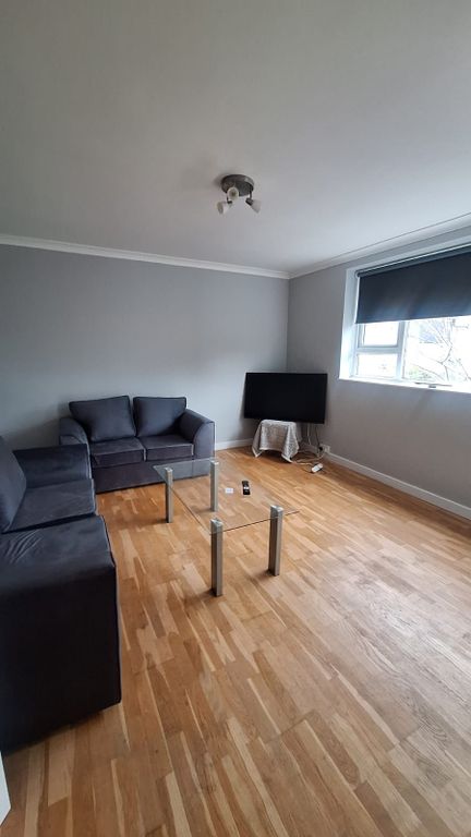 Property photo 3 of 8