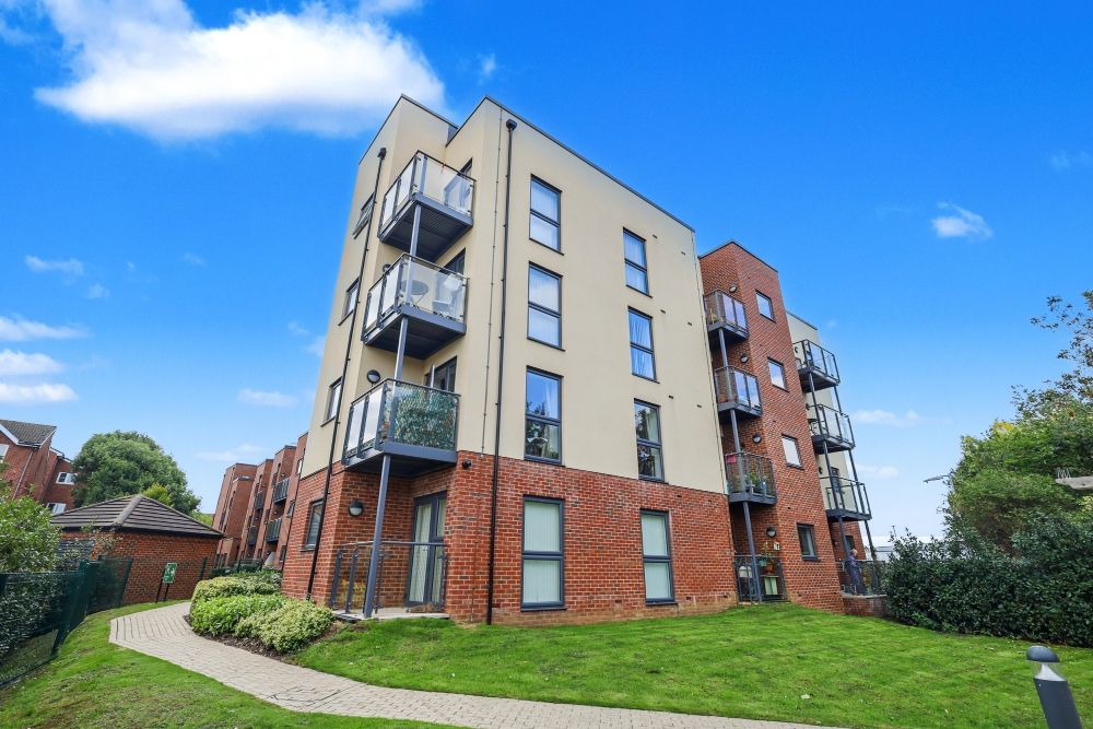 Property photo 1 of 16