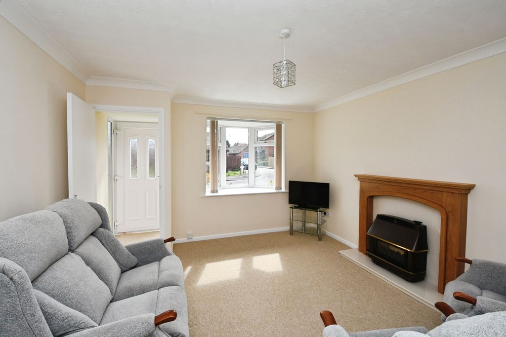 Property photo 3 of 15