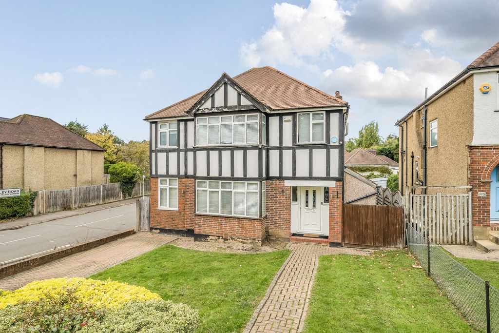 Property photo 1 of 23 1364760-1-68E4Dcb...