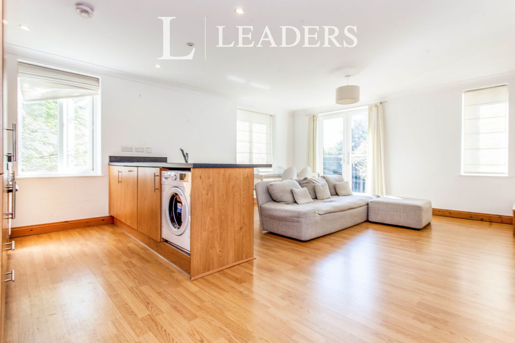 Property photo 3 of 10 23474719-Bb19-Ed11-B