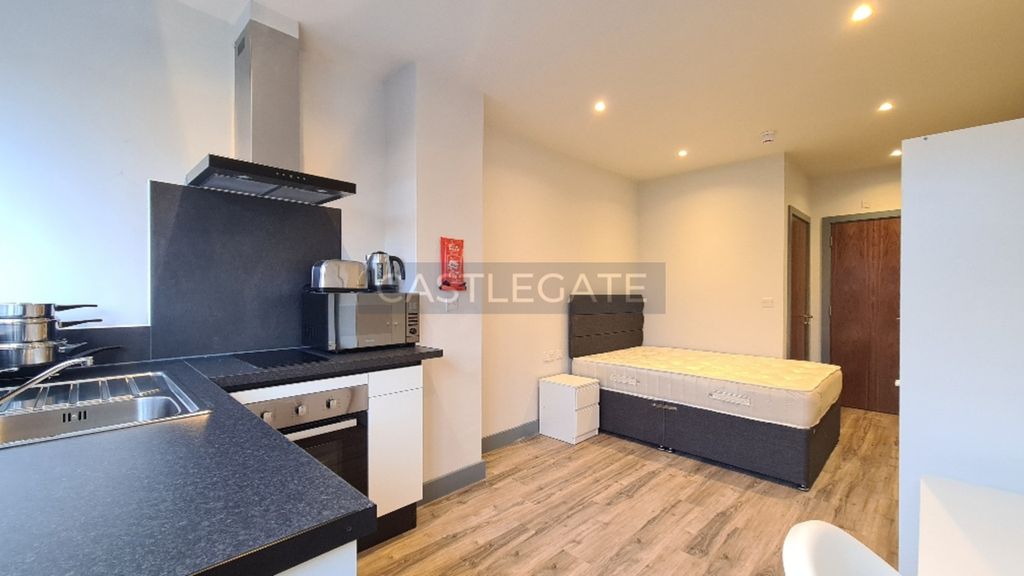 Property photo 3 of 8 Room 45, Renaissance Works, 103 New Street, Huddersfield, HD1 2Tw