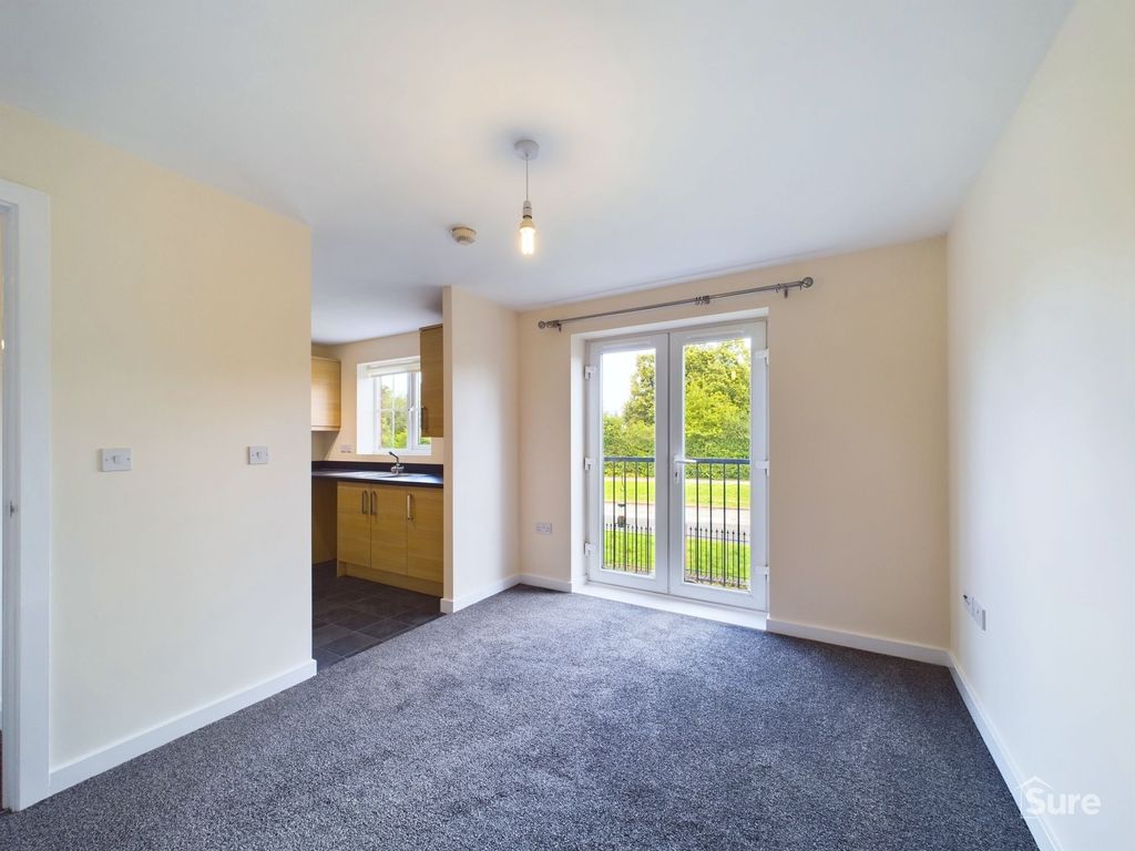 Property photo 3 of 8