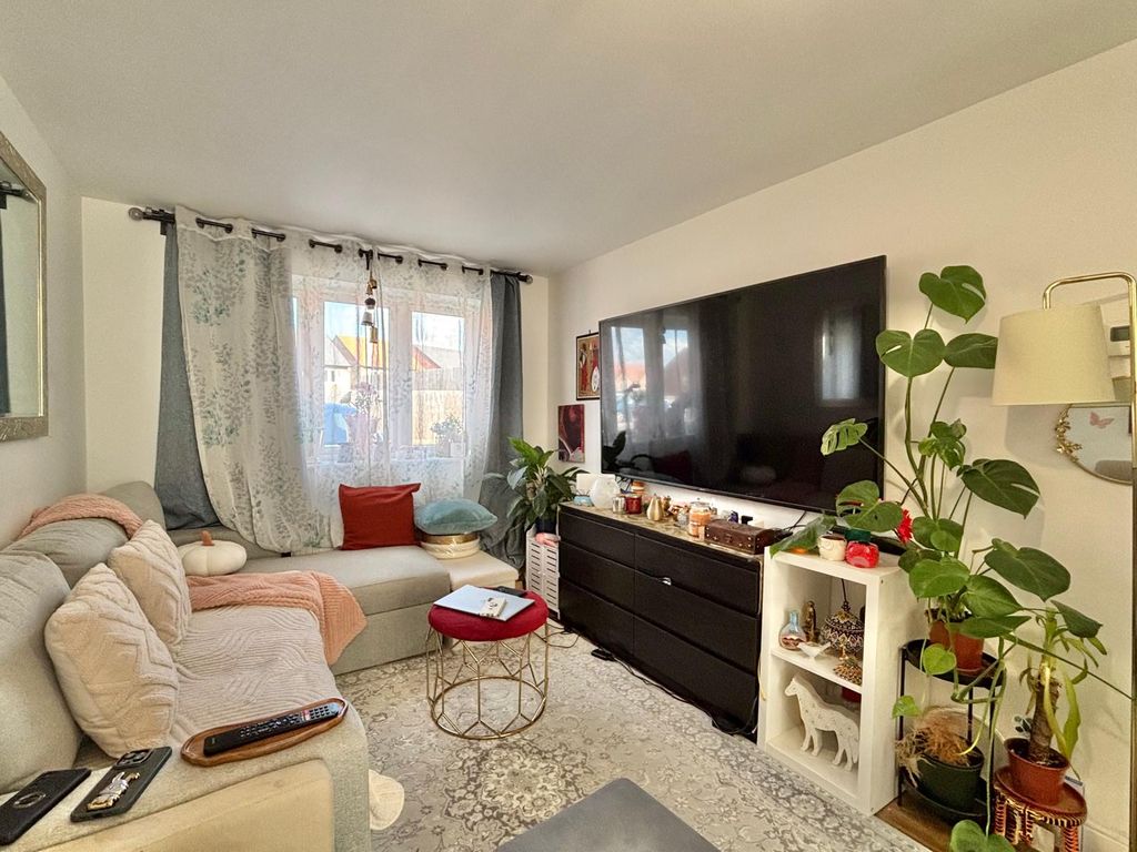 Property photo 2 of 15 Living Room