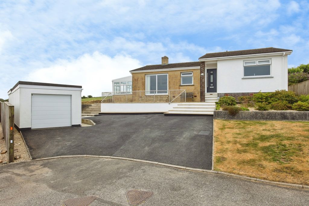 Property photo 1 of 27 Pbox-Img.Jpg