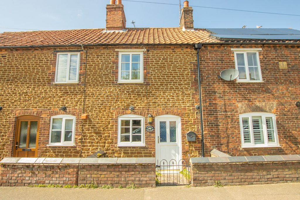 Property photo 1 of 18 4145371