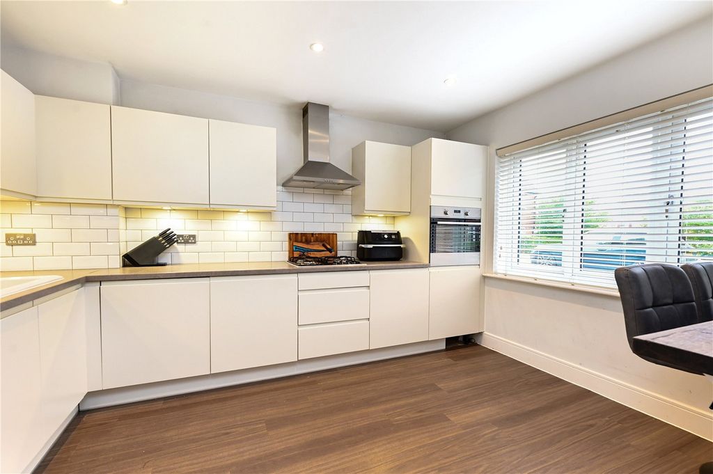 Property photo 3 of 13 Picture No. 09
