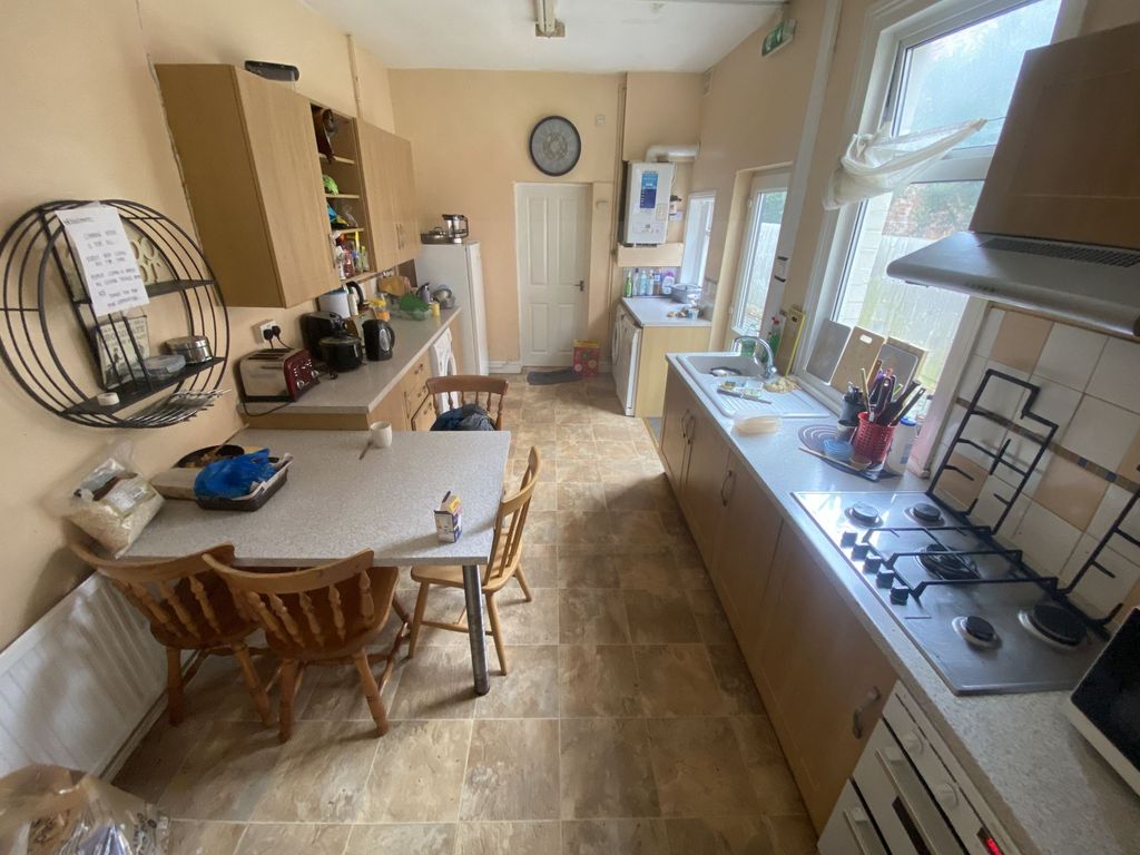 Property photo 3 of 14 Photo 12
