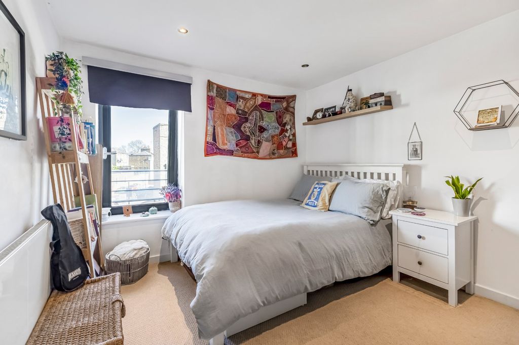 Property photo 3 of 22 Picture No. 03