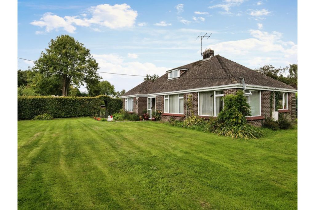 Property photo 1 of 23