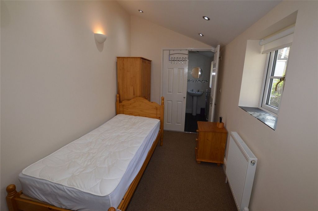 Property photo 2 of 7 Picture No. 01