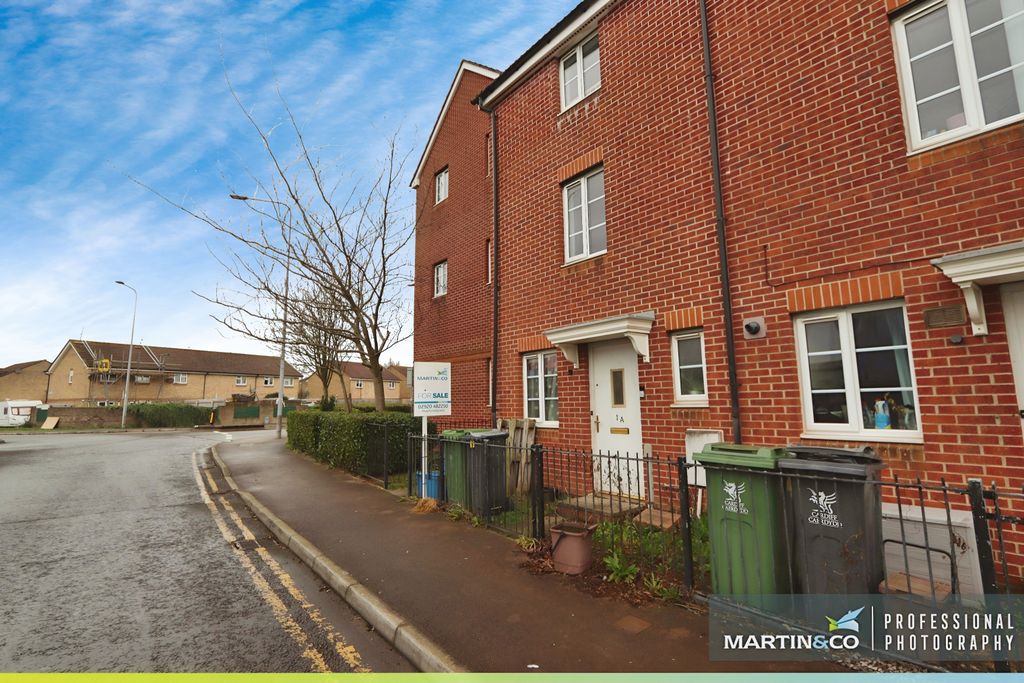 Property photo 1 of 24