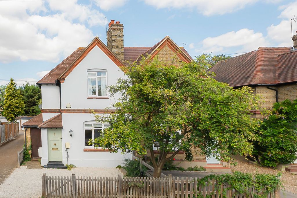 Property photo 1 of 35