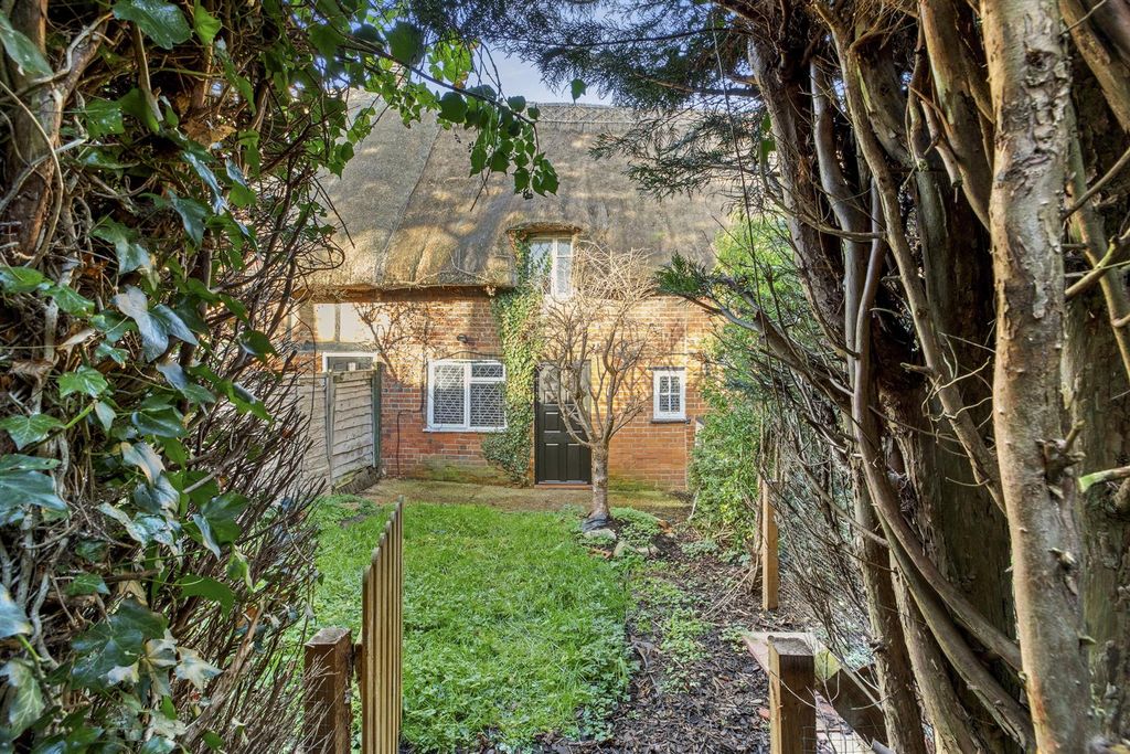 Property photo 1 of 10 Rose Cottage, Lower Road, Hp22 4Dz-10.Jpg