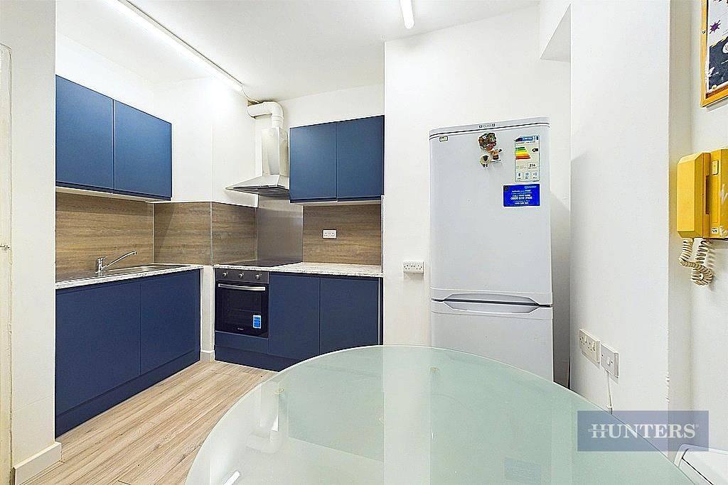 Property photo 3 of 12 Cam01635G0-Pr0202-Still003.Jpg