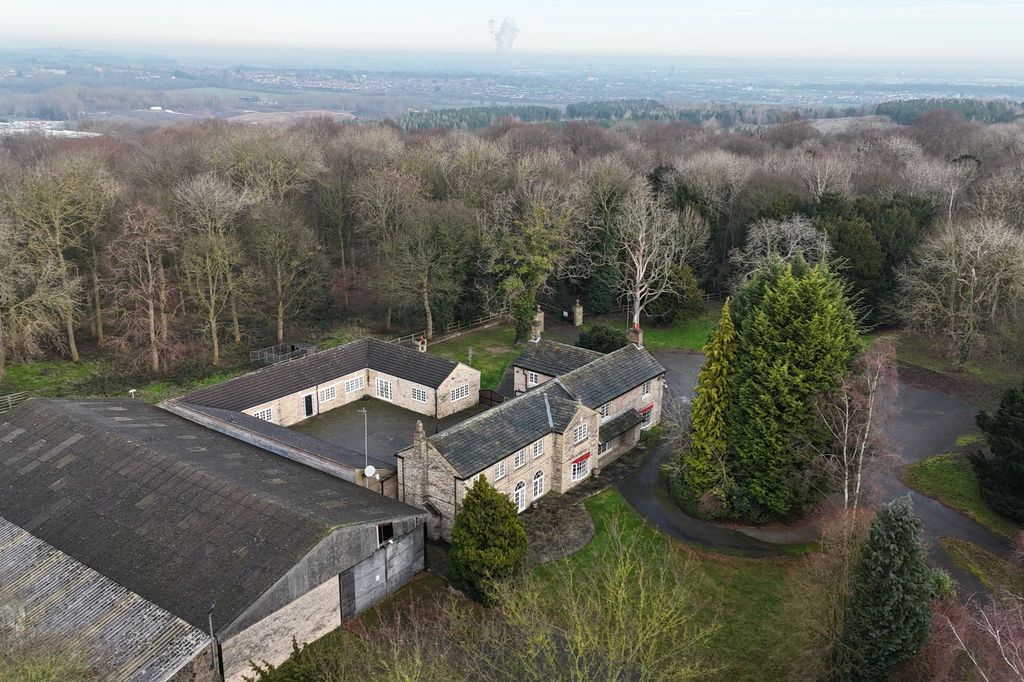 Property photo 2 of 43 The Wood House, Broomhouse Lane, Edlington, Doncaster, South Yorkshire, Dn12 1Ep