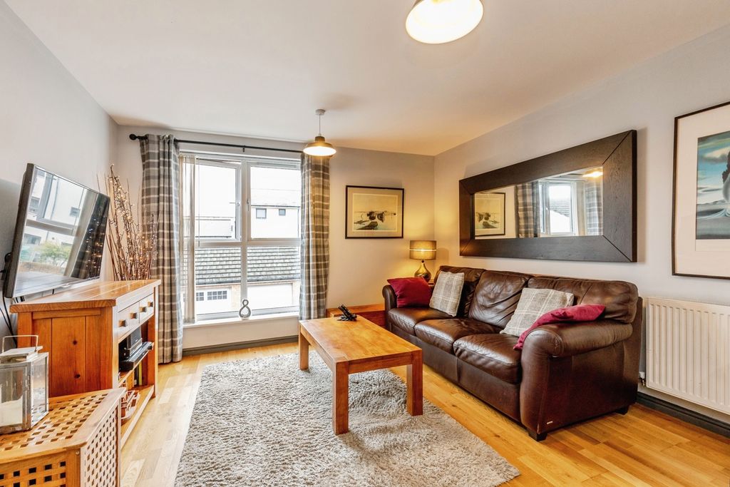 Property photo 3 of 10 Pbox-Img.Jpg