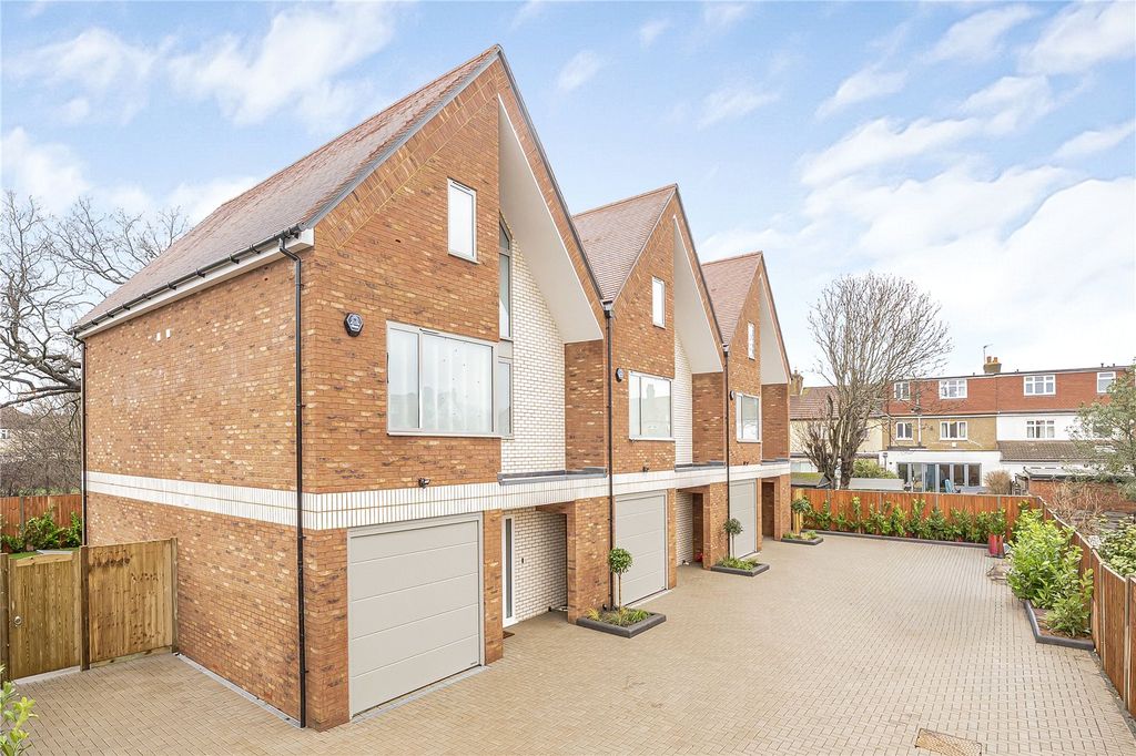 Property photo 1 of 20 Picture No. 18