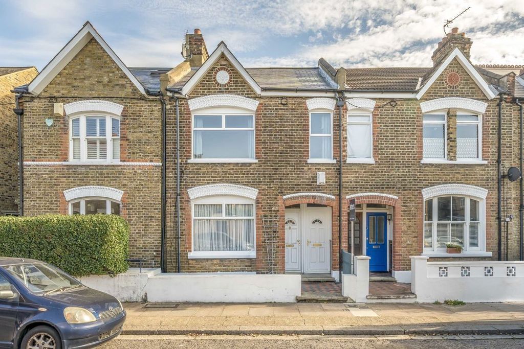 Property photo 1 of 9