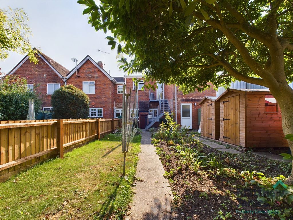 Property photo 2 of 9