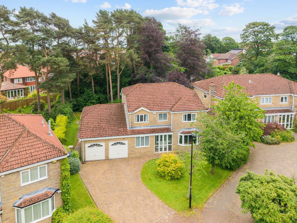 Property photo 1 of 35