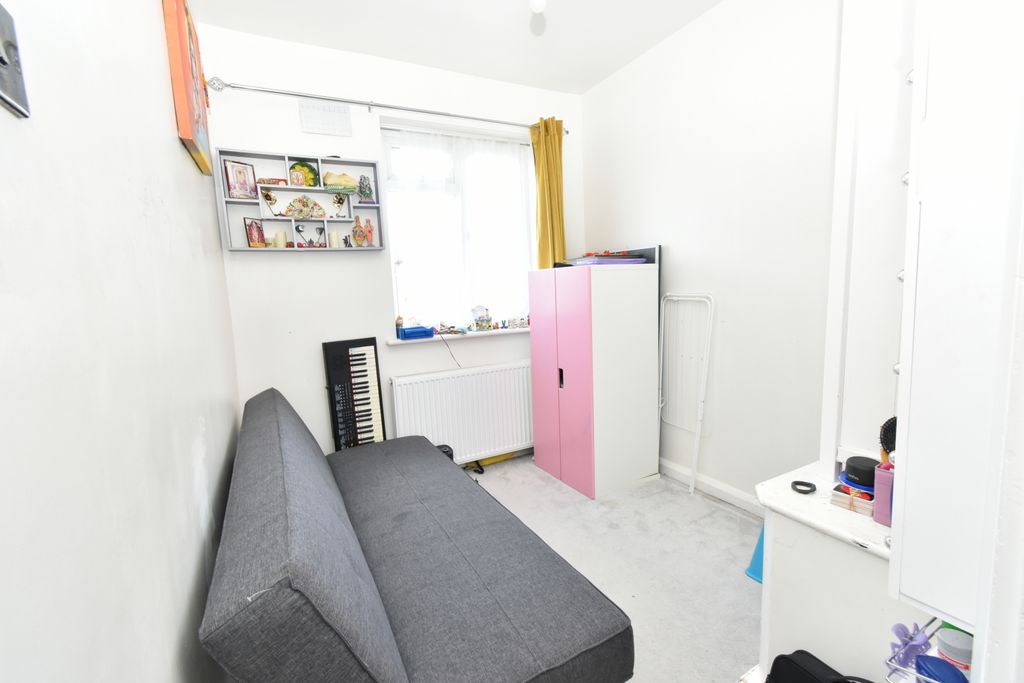 Property photo 3 of 11 Gallery