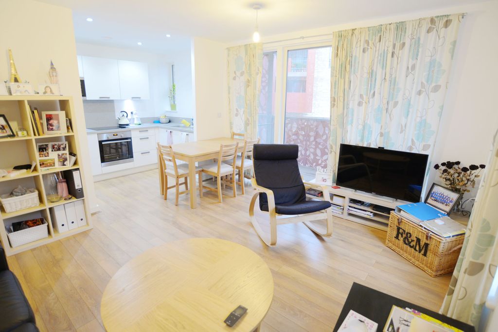 Property photo 1 of 9