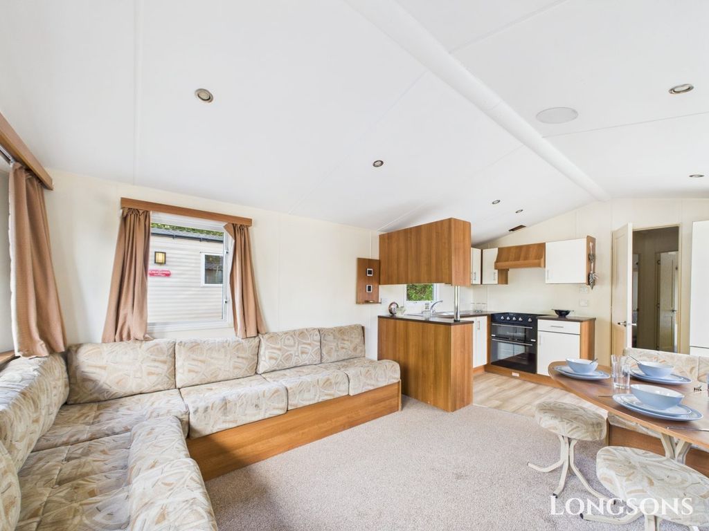 Property photo 1 of 22 Cam02173G0 Pr0280 Still072