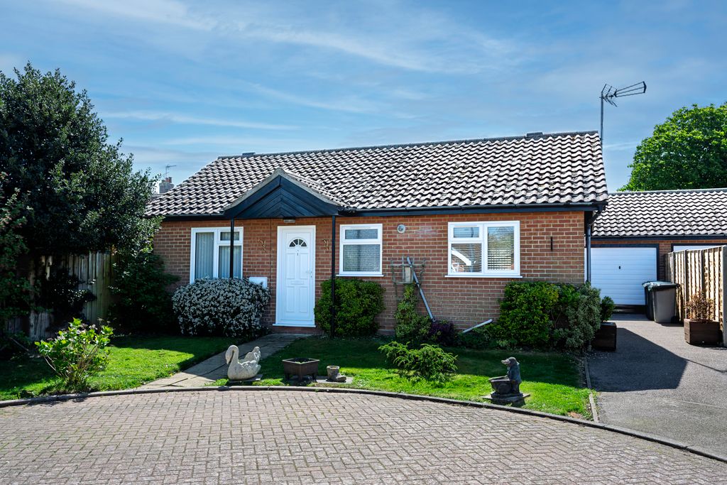 Property photo 1 of 13 Z63_5246