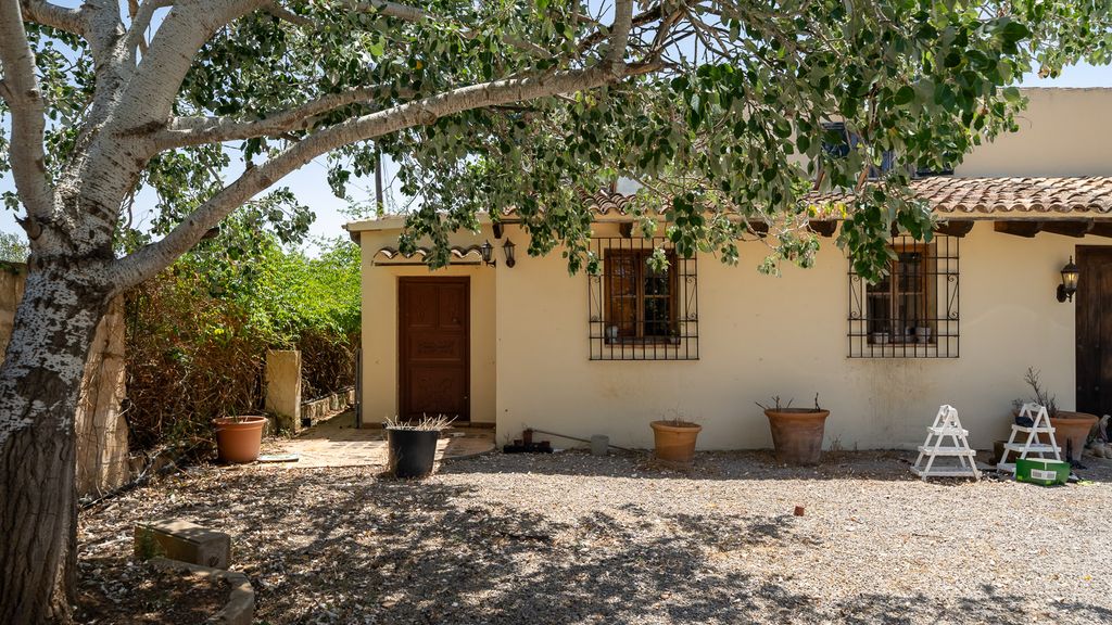 Property photo 1 of 33 Santa Maria-2.Jpg