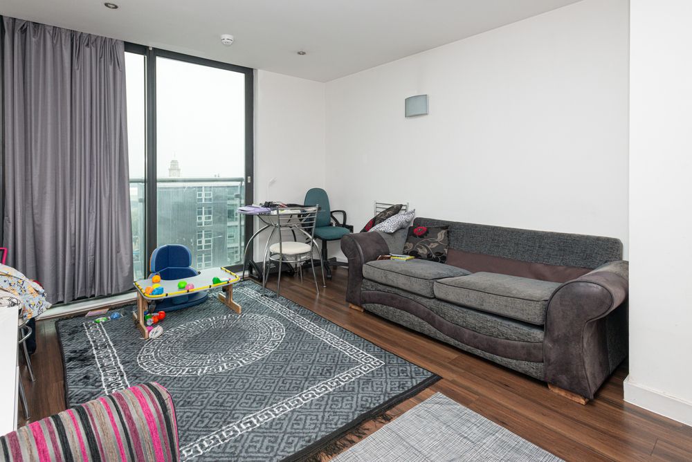 Property photo 2 of 19