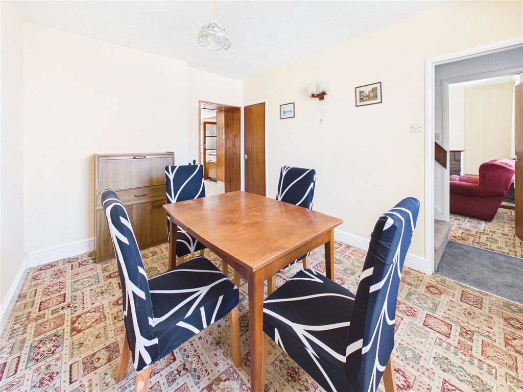 Property photo 2 of 33 Picture No. 58