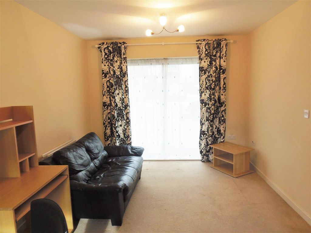 Property photo 3 of 4