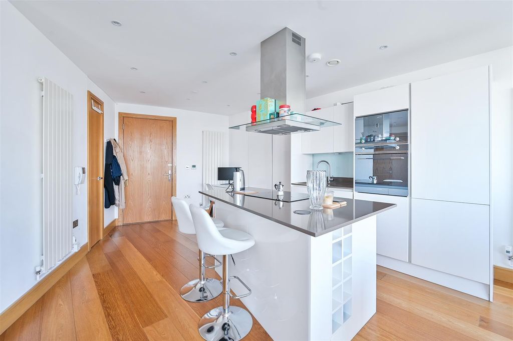 Property photo 3 of 36 2407 Arena Tower-9.Jpg