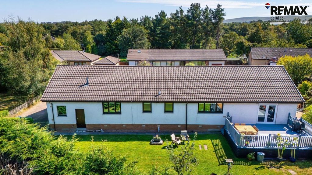 Property photo 1 of 71 Aerial View