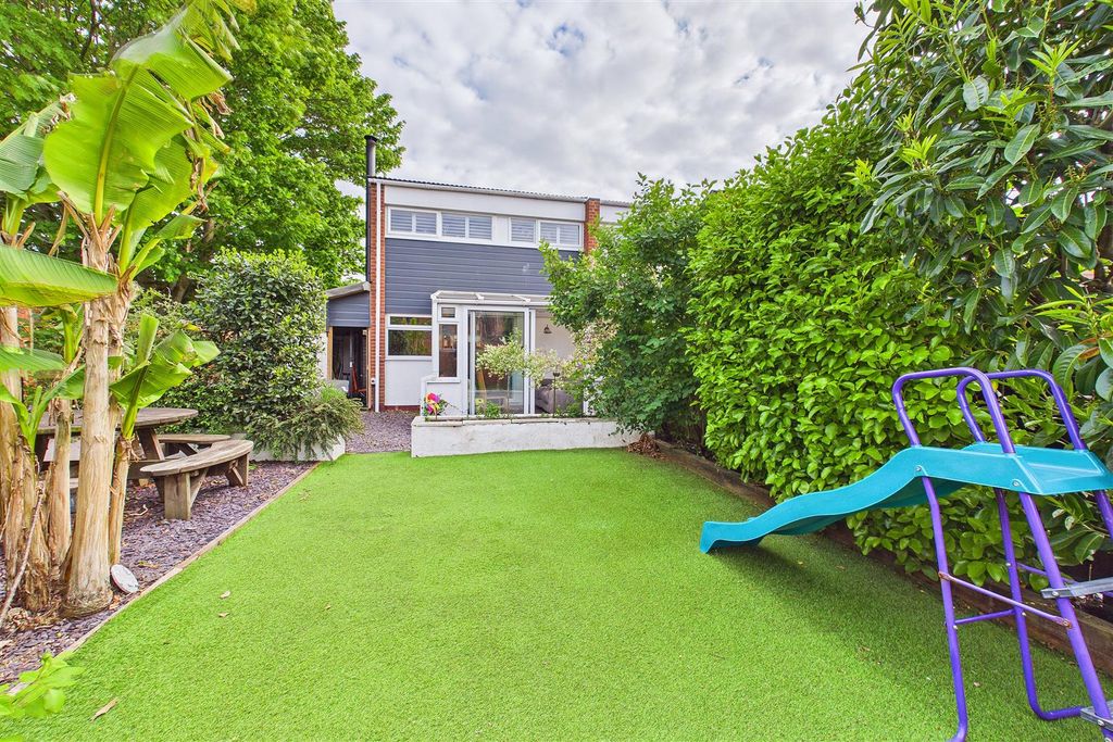 Property photo 2 of 15