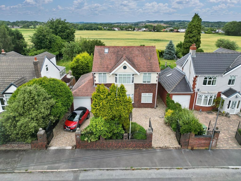 Property photo 1 of 40