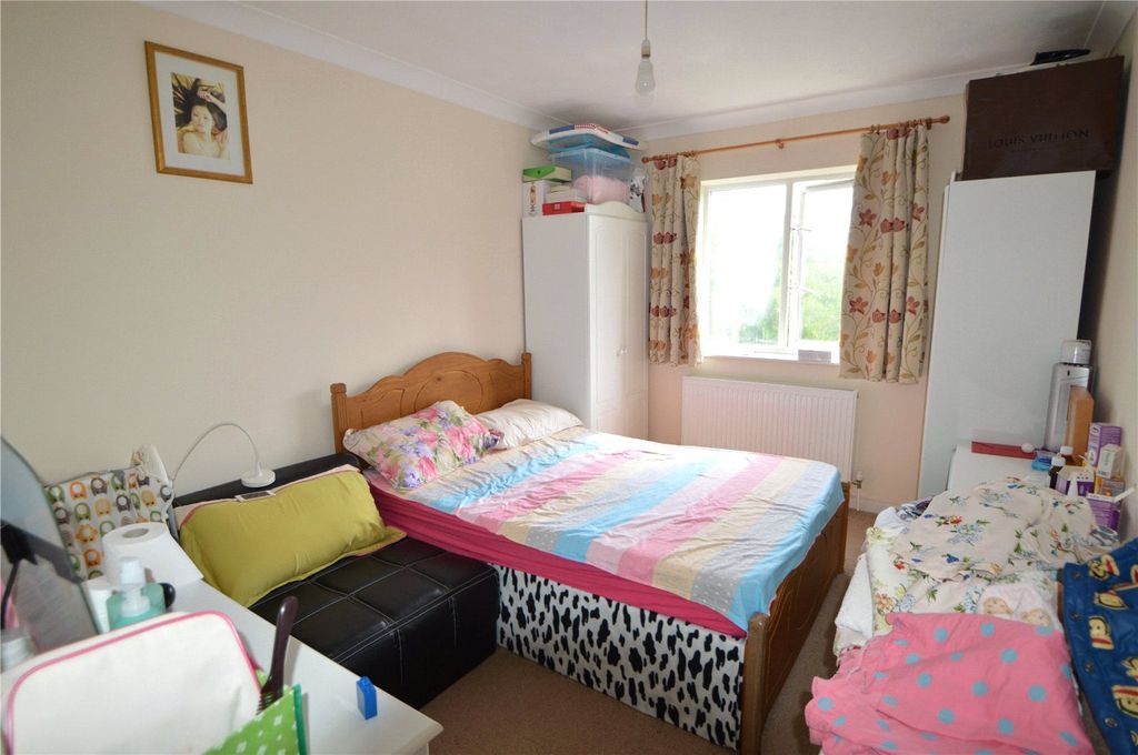 Property photo 3 of 6 Picture No. 04