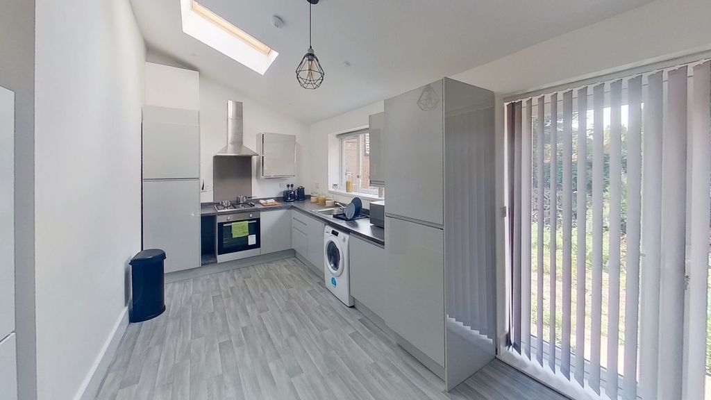 Property photo 3 of 10 Picture No. 03