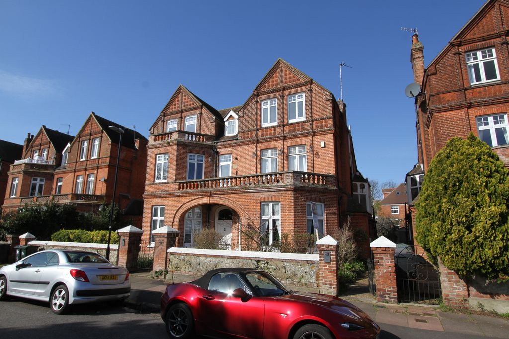 Property photo 1 of 21