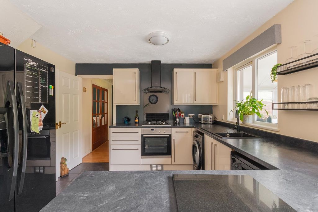 Property photo 3 of 32 3P3Meg - Kitchen A.Jpg