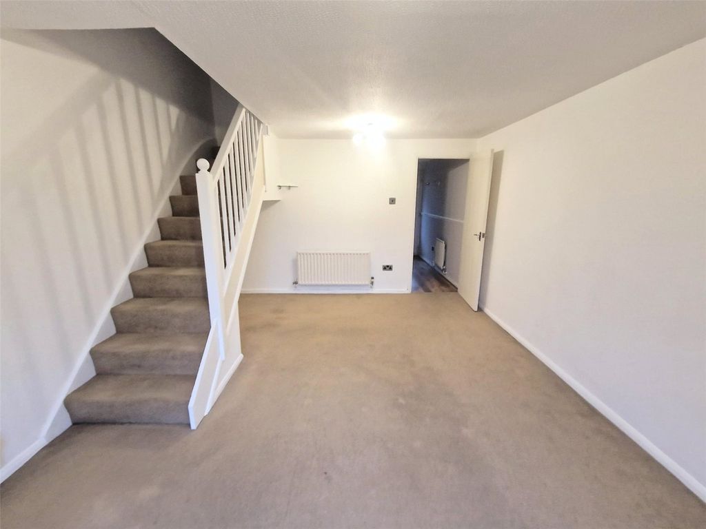 Property photo 3 of 8 Picture No. 09