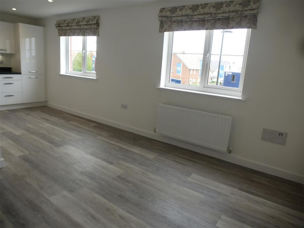 Property photo 2 of 7 Living Room