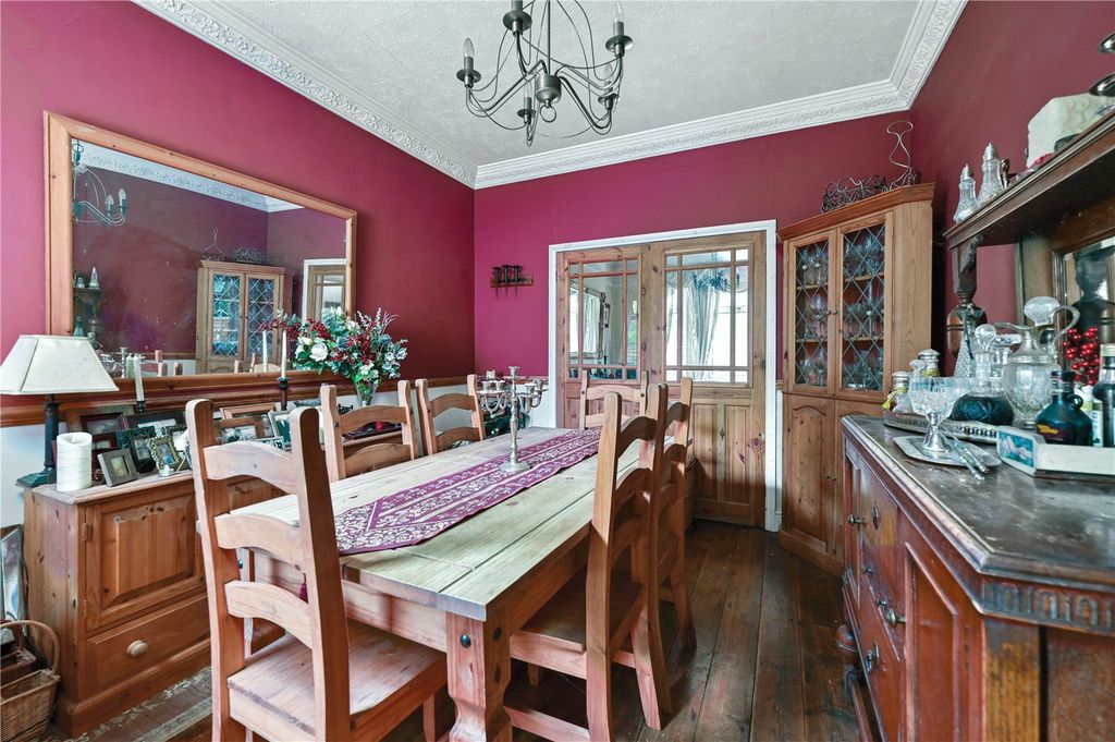 Property photo 3 of 12 Picture No. 01